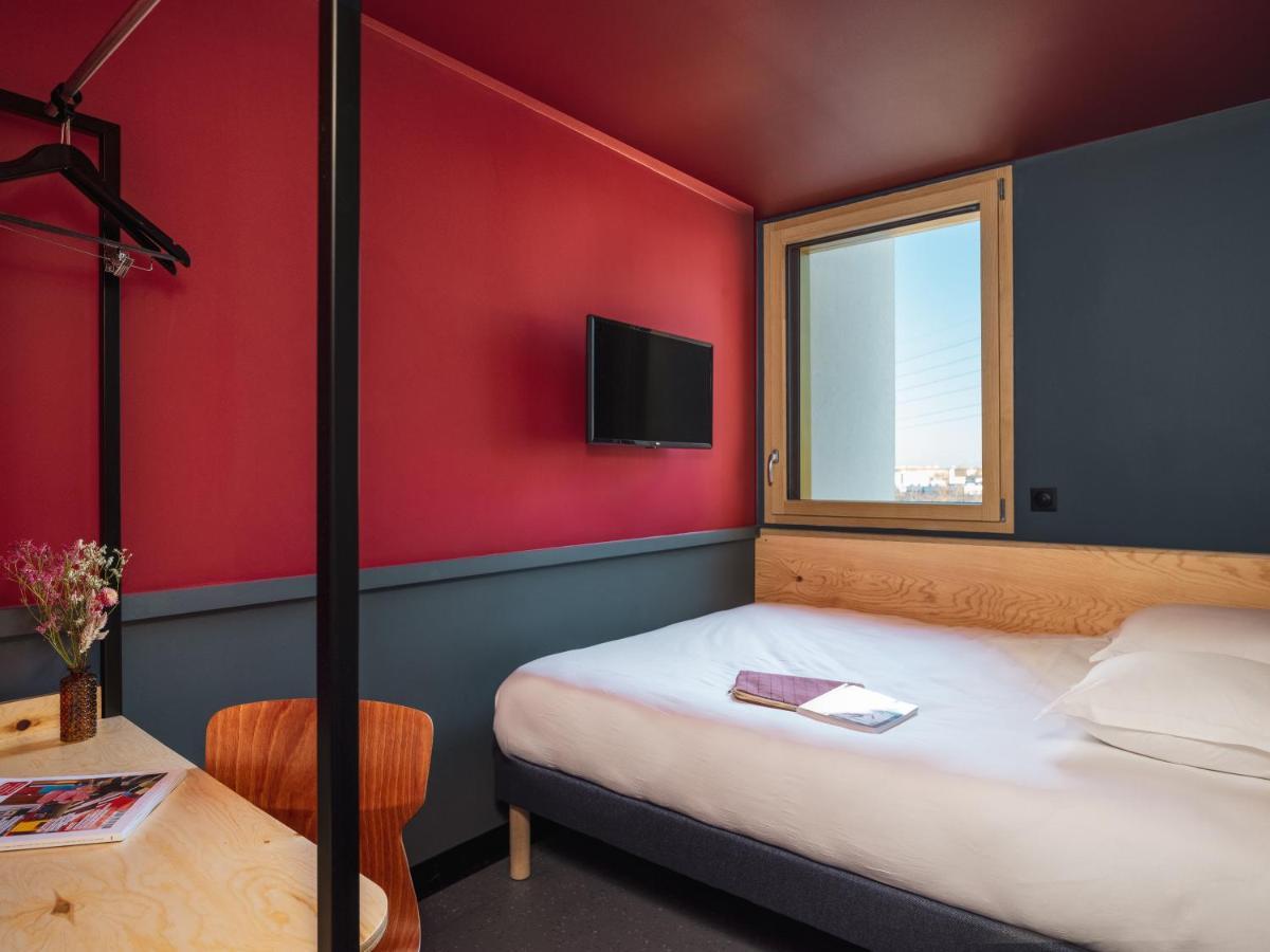 Eklo Lyon Hotel Vénissieux Екстериор снимка